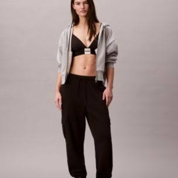 Calvin Klein Pants - NWT Calvin Klein Black Joggers Sweatpants. Black W Logo Size XL